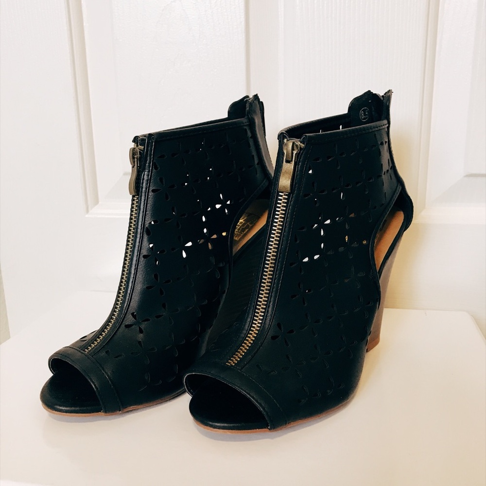 Pleather cut out wedges